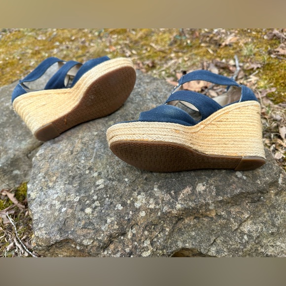 Micheal Kors Damita Wedge | canvas | 7 | Navy - Picture 15 of 16